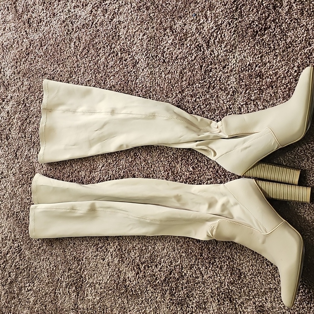 Thigh boots